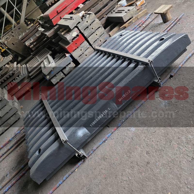 Fixed Jaw Plate Long and Swin Jaw Plate Long Suit SBM C6X145 Crusher - Imagen 4