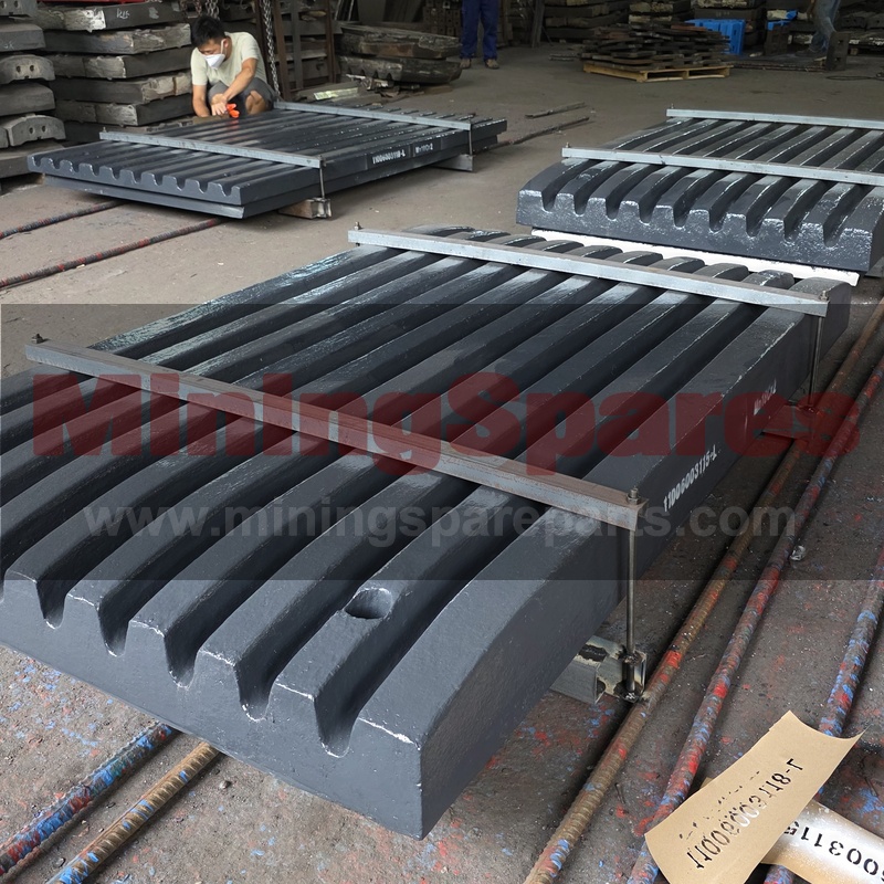 Fixed Jaw Plate Long and Swin Jaw Plate Long Suit SBM C6X145 Crusher - Imagen 2