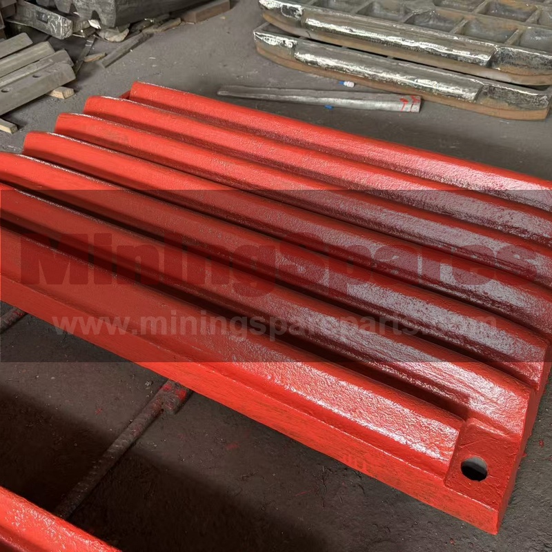 Fix Jaw plate and Swin Jaw plate suit Drobmash ДРО-609А Crusher - Imagen 2